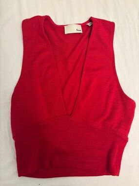 Wilfred Free Red Deep V Tank
